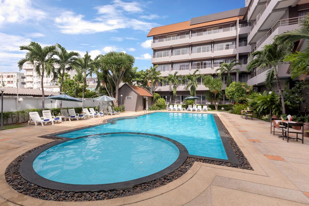 The Holiday Resort Pattaya Buitenkant foto