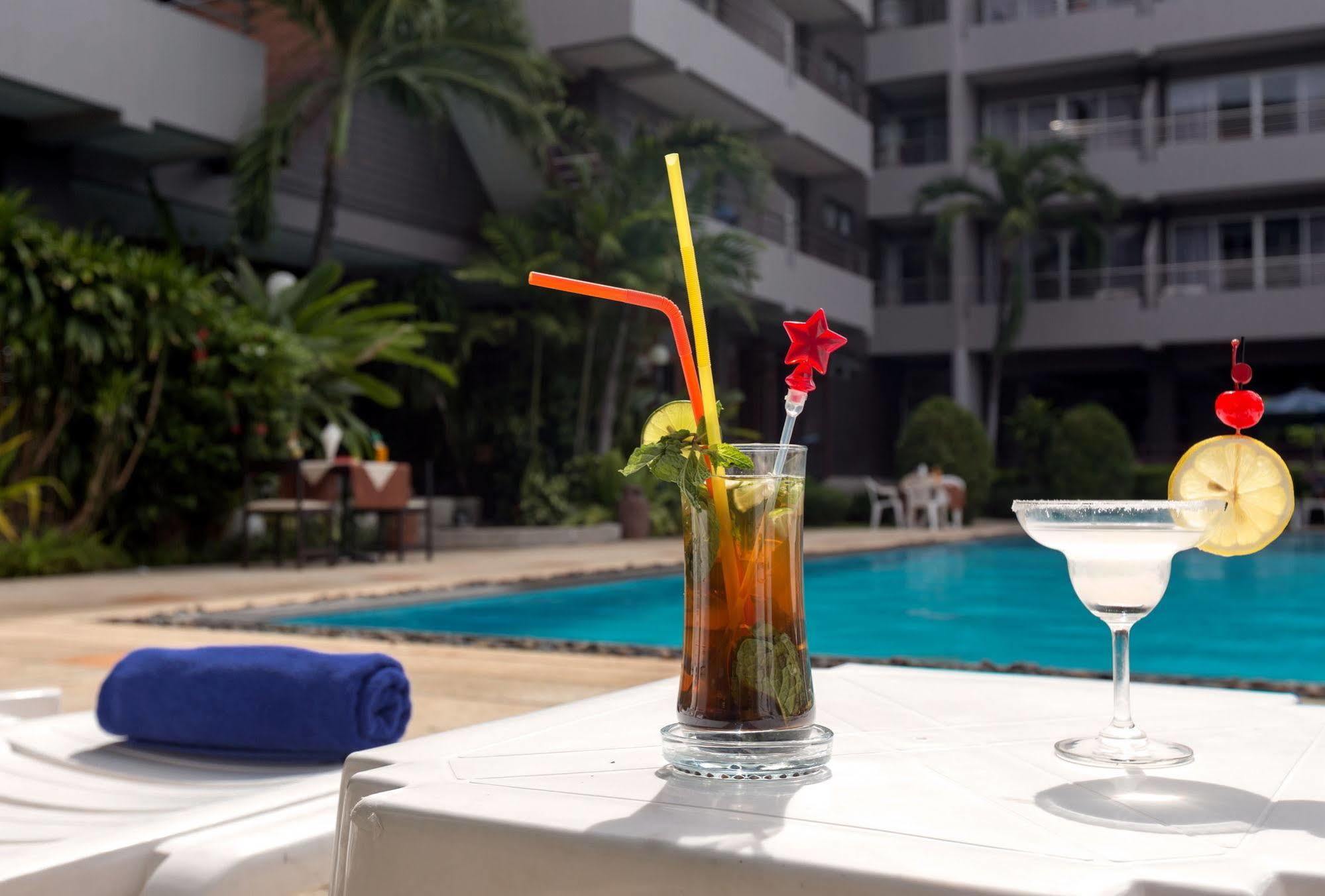 The Holiday Resort Pattaya Buitenkant foto