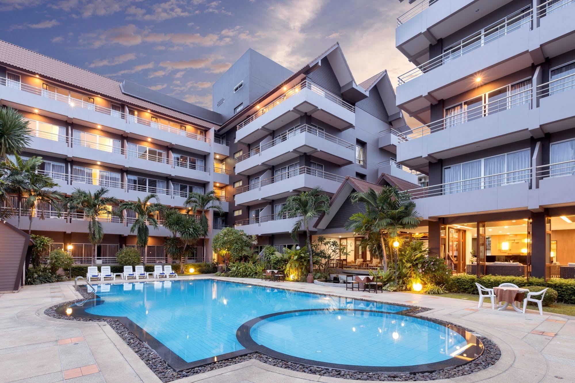 The Holiday Resort Pattaya Buitenkant foto